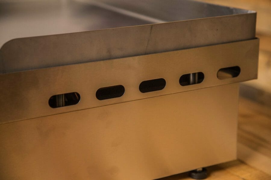 ventilation on the side of Le Griddle