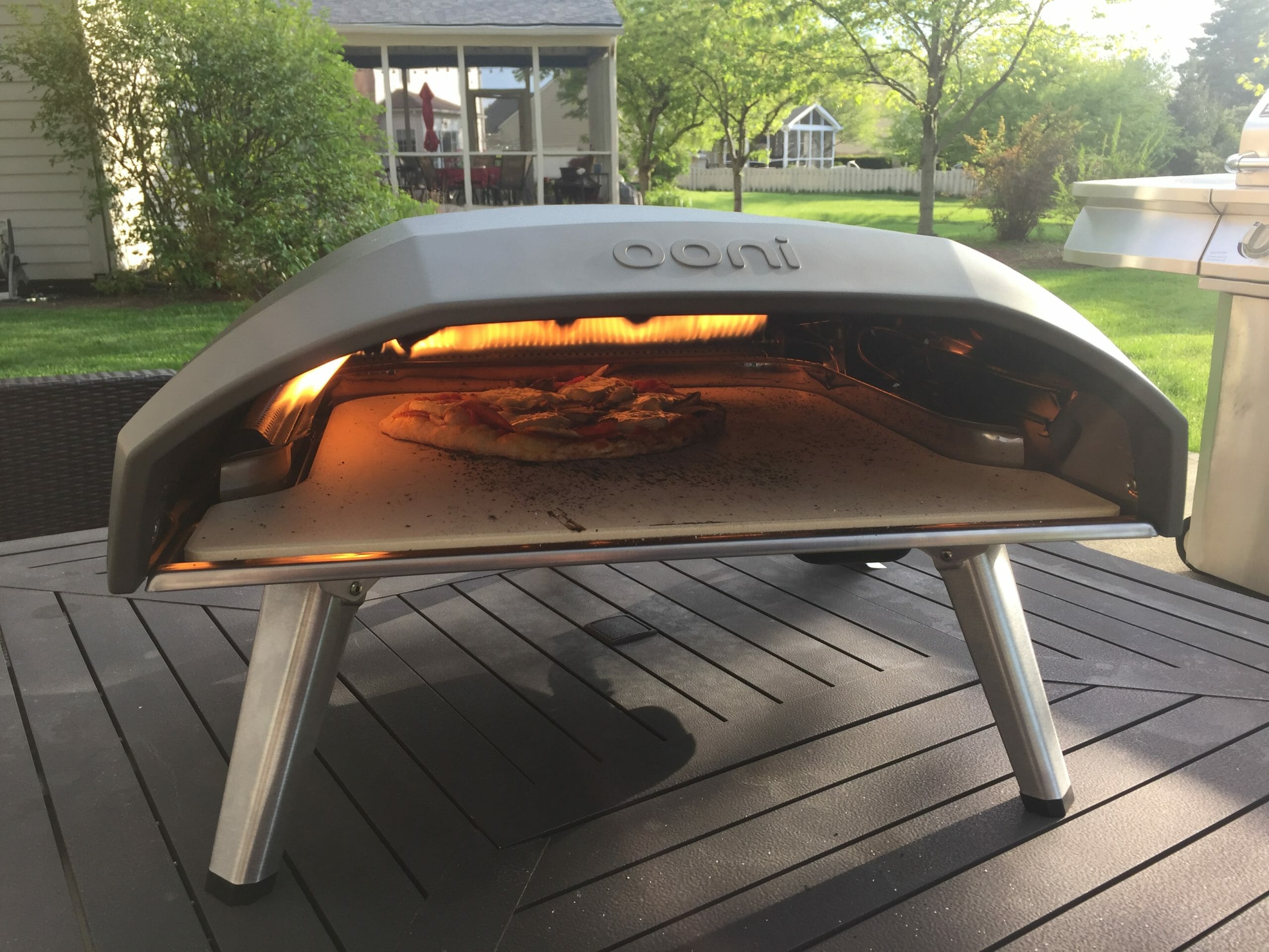 Ooni Koda 16 Gas-Powered Outdoor Pizza Oven : : Garden & Outdoors