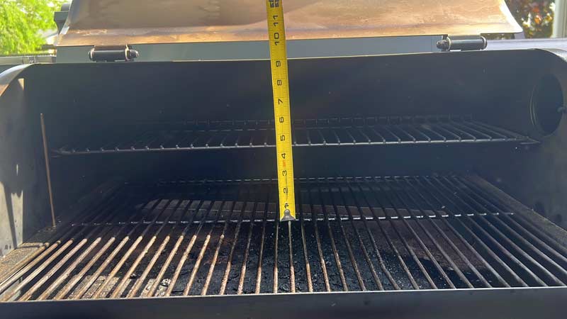 cooking height of Z Grills pellet grill and smoker