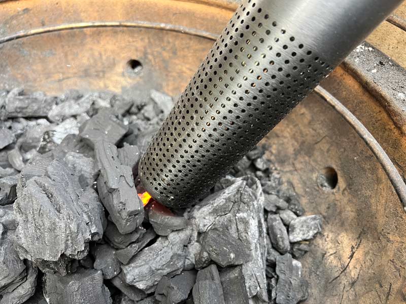 Lighting charcoal in the kamado joe grill with the Looftlighter X