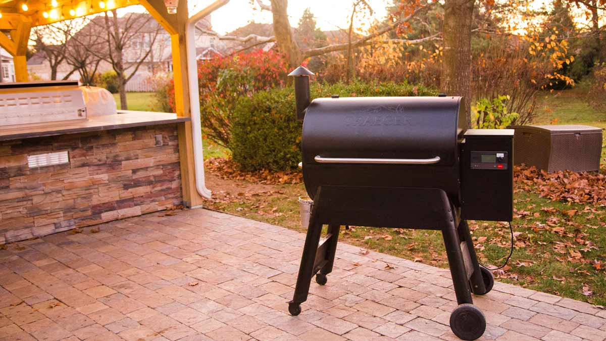 Outdoor Kitchen Smoker: The Top 11 Built In Pellet & Kamado Options in 2024