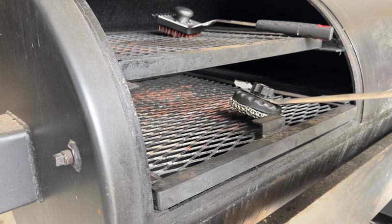 expanded metal grates are difficult to clean