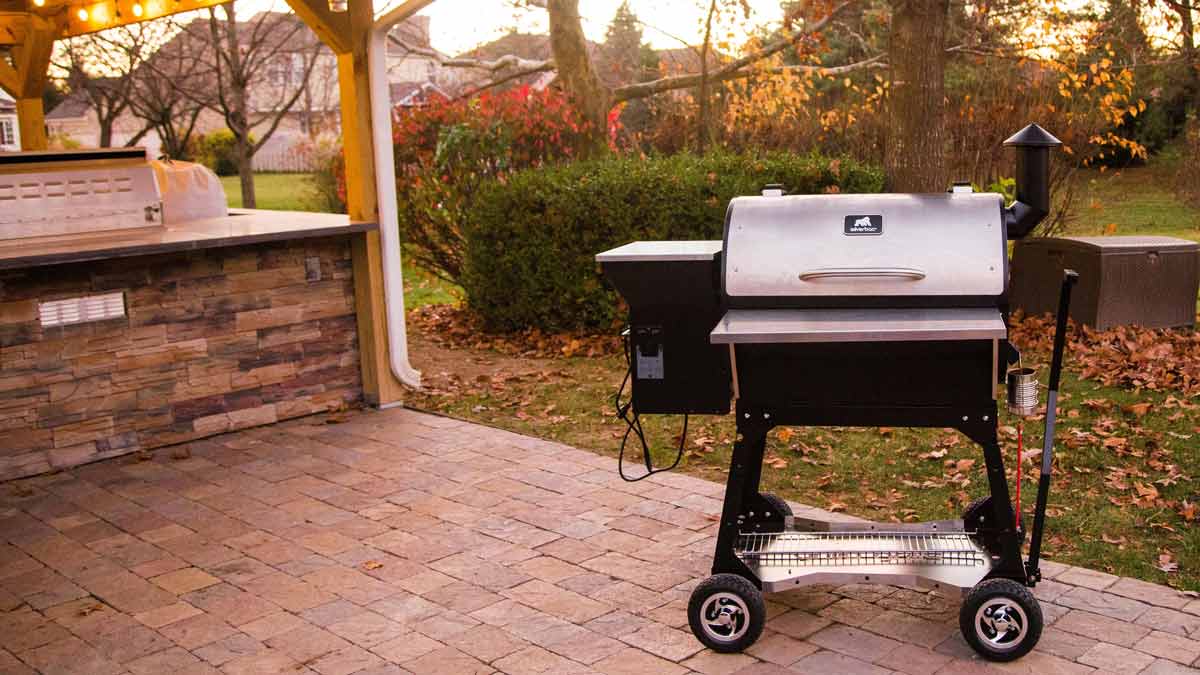 Grilla-Grills-web Grilla Grills Silverbac AT pellet grill