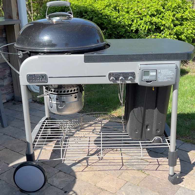 22" Weber Performer Deluxe
