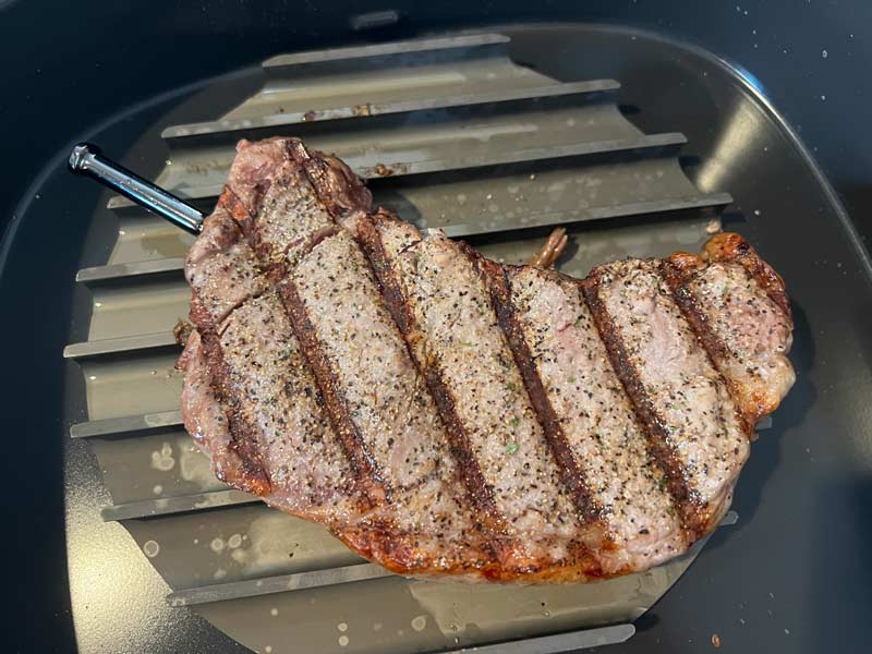 steak #3 cooked on a grillgrate