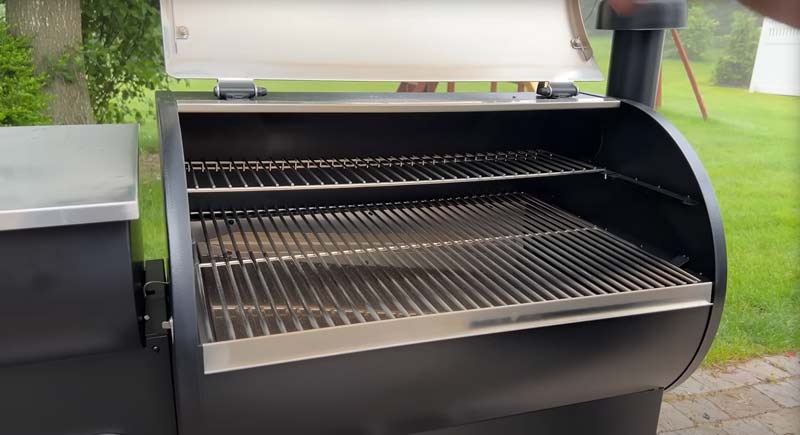 The cooking chamber of the Silverbac 2.0 wood pellet grill is more oval