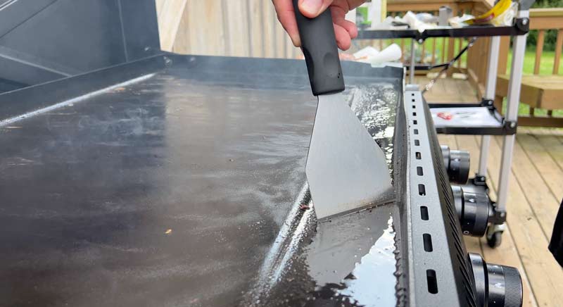 Camp Chef Gridiron 36 Pro flat top surface