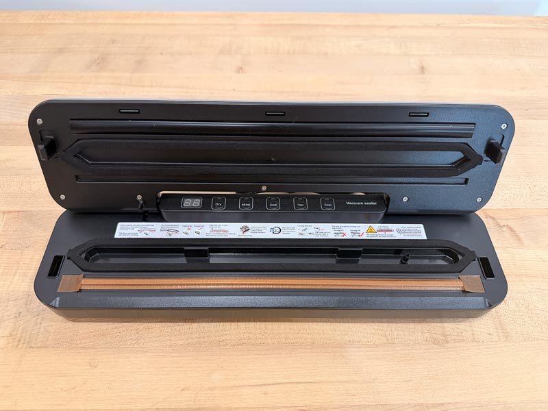 MZROT compact Vacuum Sealer interior