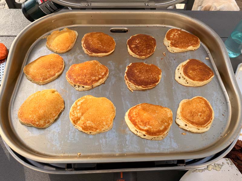 steelfire-22-6 12 pancakes fit on the tabletop Steelfire 22 cooking surface