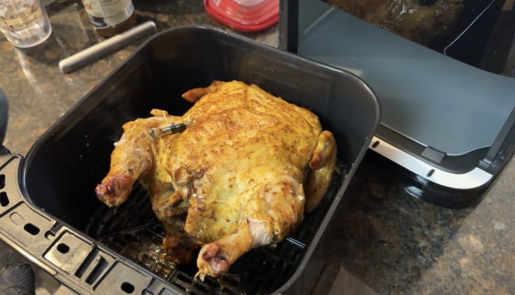 Sync air fryer has a cooking capacity larger enough for a whole chicken