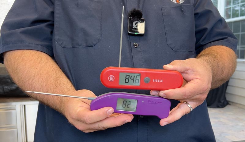 folding probe demonstration of the Thermoworks Sizzle and Thermapen One